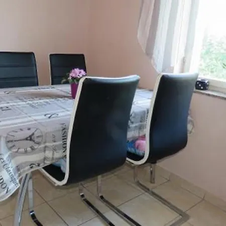 Serene Barbat Escape With Just Minutes From The * Rab Town
