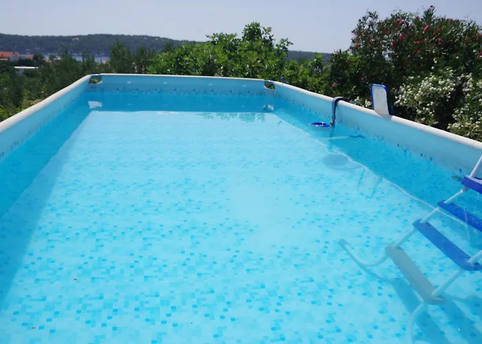 Serene Barbat Escape With Just Minutes From The