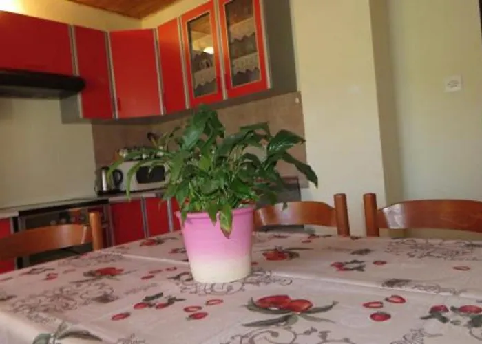 Serene Barbat Escape With Just Minutes From The Lejlighed Rab Town