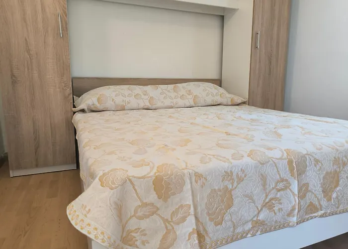 Lejlighed Serene Barbat Escape With Just Minutes From The *