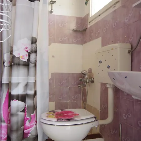 Apartment Serene Barbat Escape With Just Minutes From The *