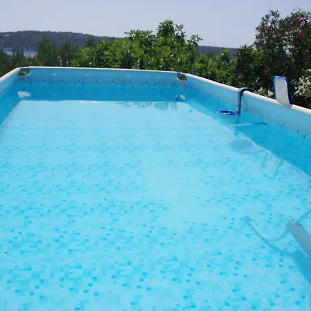 Serene Barbat Escape With Just Minutes From The