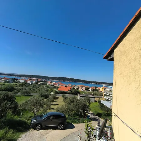Serene Barbat Escape With Just Minutes From The Apartment *